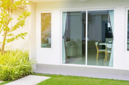 La pose de menuiserie &agrave; Sarreguemines, de la fen&ecirc;tre au volet roulant